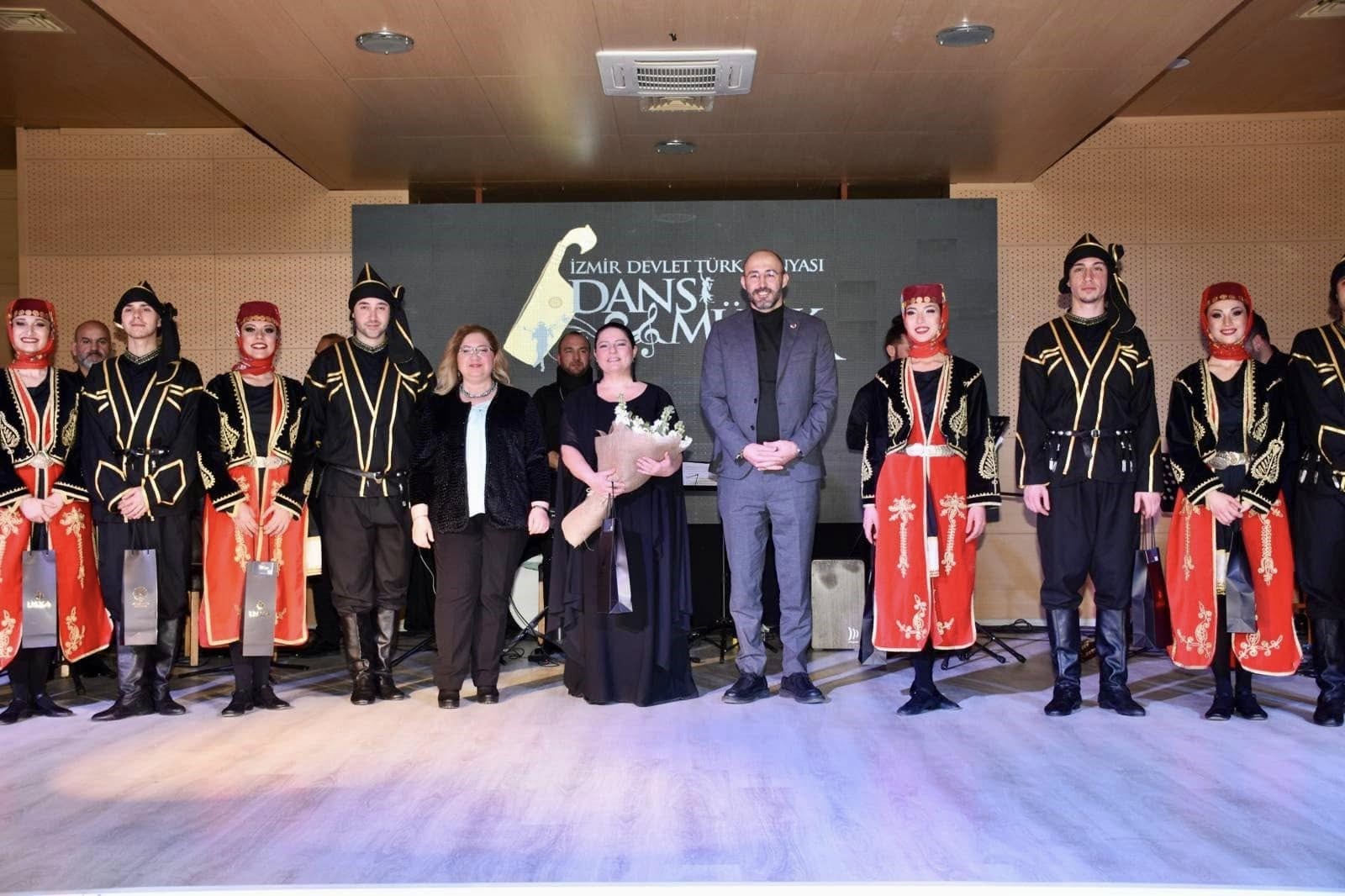 Bu yıl 76'ncısı düzenlenen deve güreşi festivali